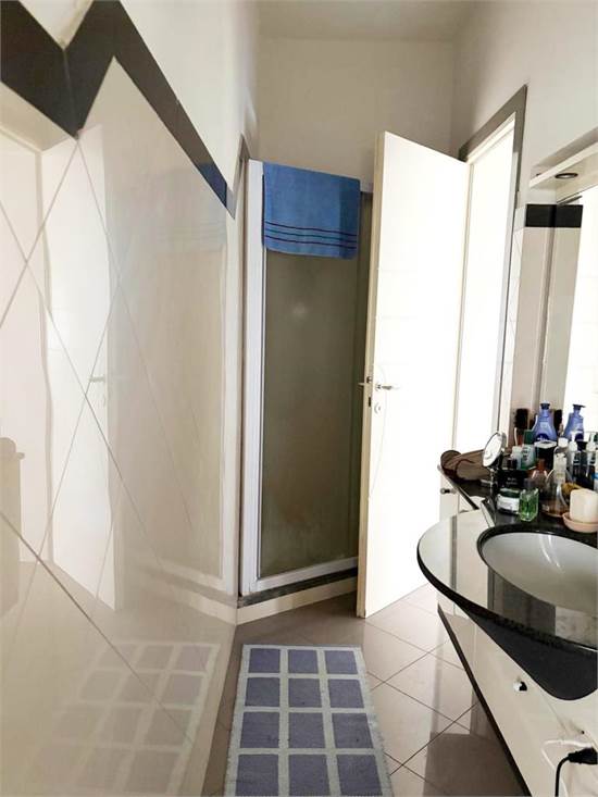 BAGNO PIANO TERRENO DOCCIA
